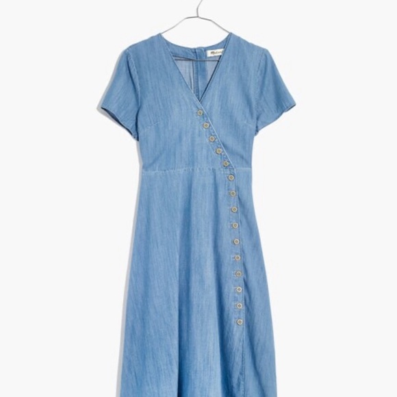 Madewell Denim Wrap Midi Dress Blue Chambray Button Front Size 4 - Picture 3 of 12